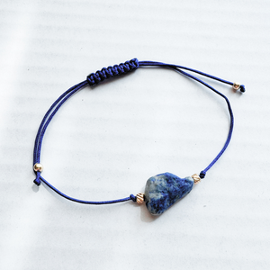 Bratara reglabila lapis lazuli cristal brut - intuitie si dezvoltare - bijuterii - brățări - brățară charm - Artynos.ro