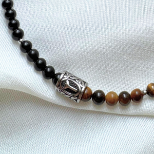 Colier barbati ochi de tigru, obsidian si pandativ Rune Vikinge - Algiz - bijuterii - coliere - coliere din pietre semiprețioase - Artynos.ro