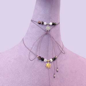 Set colier si bratara cu cristale impotriva energiilor negative si pandantiv soare - Auriu - bijuterii - seturi de bijuterii - Artynos.ro