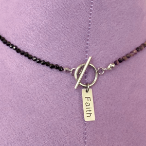 Colier argintiu la baza gatului cu turmalina neagra si ochi de tigru -  Protectie, forta, impamantare - bijuterii - coliere - coliere din pietre semiprețioase - Artynos.ro