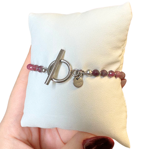 Bratara argintie din turmalina roz si otel inoxidabil cu inchizatoare toggle - bijuterii - brățări - brățări din pietre semiprețioase - Artynos.ro