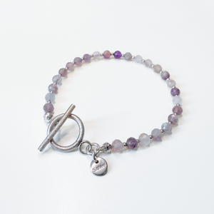 Bratara argintie din ametist si otel inoxidabil cu inchizatoare toggle - bijuterii - brățări - brățări din pietre semiprețioase - Artynos.ro