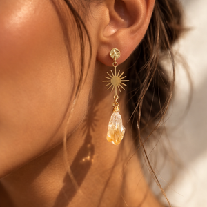 Cercei aurii din citrin brut soare  - bijuterii - cercei - cercei din pietre semiprețioase - Artynos.ro