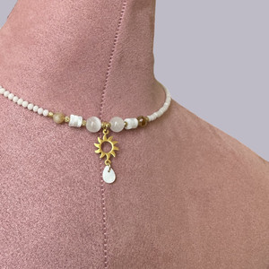 Colier din cristale din sticla, selenit si citrin cu pandativ soare - bijuterii - coliere - coliere cu pandative - Artynos.ro