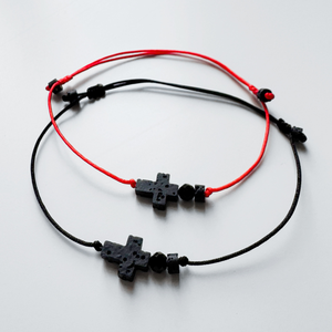 Set bratari pentru el si ea cu turmalina neagra si cruciulita din lava vulcanica - protectie - bijuterii - brățări - brățări din pietre semiprețioase - Artynos.ro