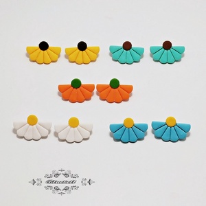 Cercei stud floare - bijuterii - cercei - cercei și ornamente pentru urechi - Artynos.ro