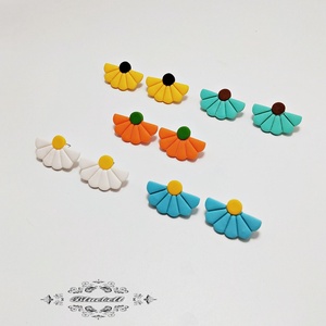 Cercei stud floare, Bijuterii, Cercei, Cercei si ornamente pentru urechi, Confectionarea bijuteriilor, Lucrare cu argila, ARTYNOS