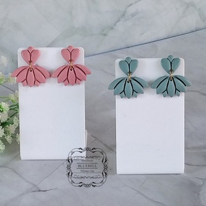 Cercei minimaliști cu tijă - bijuterii - cercei - cercei cu figurine - Artynos.ro Cercei minimaliști cu tijă - bijuterii - cercei - cercei cu figurine - Artynos.ro