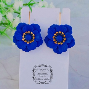 Cercei cu flori - bijuterii - cercei - cercei lungi - Artynos.ro Cercei cu flori - bijuterii - cercei - cercei lungi - Artynos.ro