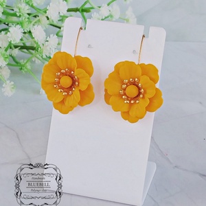 Cercei cu flori - bijuterii - cercei - cercei lungi - Artynos.ro