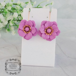 Cercei cu flori - bijuterii - cercei - cercei lungi - Artynos.ro Cercei cu flori - bijuterii - cercei - cercei lungi - Artynos.ro