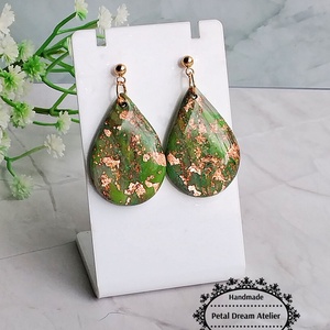 Cercei cu rășină - bijuterii - cercei - cercei din rășină - Artynos.ro