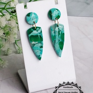 Cercei cu rasina, Bijuterii, Cercei, Cercei din rasina, Confectionarea bijuteriilor, Lucrare cu argila, Adauga o nota de eleganta moderna stilului tau cu acesti cercei geometrici din lut polimeric si ras..., ARTYNOS