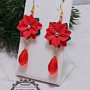 Cercei lungi cu crăciunițe roșii - bijuterii - cercei - cercei cu figurine - Artynos.ro