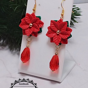 Cercei lungi cu crăciunițe roșii - bijuterii - cercei - cercei cu figurine - Artynos.ro