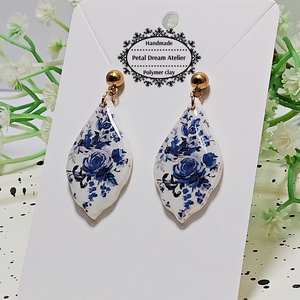 Cercei cu flori - bijuterii - cercei - cercei cu figurine - Artynos.ro