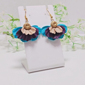 Cercei Ruffled Petals - bijuterii - cercei - cercei lungi - Artynos.ro