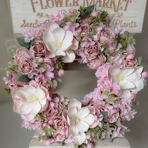 Ciocănel vintage cu flori de mătase magnolia, dimensiune completă - coroană de flori - decorațiune de ușă cu flori de mă - casă & stil de viață - accesorii pentru decorat casa - decorațiuni de geam și decorațiuni de ușă  - decor ferestre și autocolant pentru geam - Artynos.ro