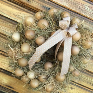 Decorarea ușii cu coroană de ouă de primăvară -  - Artynos.ro