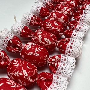 Bomboane saloane textile / set de 10/ - Artynos.ro