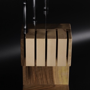 Suport cuțite magnetic Brutalist Walnut din nuc masiv, pentru 5 cuțite - casă & stil de viață - echipamente de bucătărie - accesorii de gătit - cuțite și suport de cuțite - Artynos.ro
