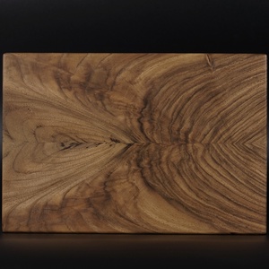 Tavă decorativă Magnetic Veil din nuc masiv - casă & stil de viață - decorațiuni de casă - decorațiuni de masă și rafturi - decorațiuni de masă - Artynos.ro
