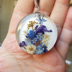 Colier unicat handmade Pandantiv din rasina flori naturale Pandantiv terarium cadou dama femei martie martisor dragobete - bijuterii - coliere - pandativ - Artynos.ro