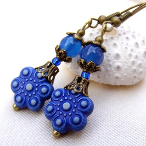 Cercei artizanali Cercei albastri aspect vintage cercei atarnatori cercei floare albastra cadou martisor martie femeie - bijuterii - cercei - cercei drop - Artynos.ro