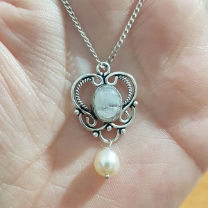 Pandantiv mireasa lacrima piatra lunii veritabila pandantiv argint 925 pandantiv perla alba bijuterie mireasa zodia rac - accesorii nuntă - bijuterii mireasă - colier mireasă - Artynos.ro