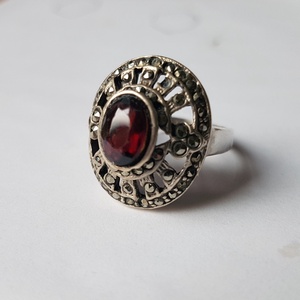 Inel vintage cu filigran si piatra de granat, inel din argint marcat cadou pentru fiica, bijuterie cadou mama, Bijuterii, Inele, Inele de piatra, Confectionarea bijuteriilor, ARTYNOS