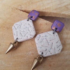 Cercei moderni cu tija cercei contemporani Cercei atarnatori bej violet cercei fimo cadou bijuterie contemporana - bijuterii - cercei - cercei drop - Artynos.ro