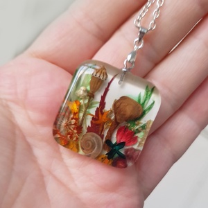 Colier handmade Pandantiv patrat pandantiv rasina buchet flori naturale Pandantiv terarium cadou inedit pandantiv ocazie - bijuterii - coliere - pandativ - Artynos.ro