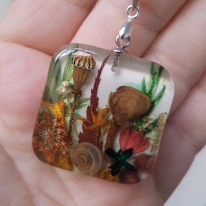 Colier handmade Pandantiv patrat pandantiv rasina buchet flori naturale Pandantiv terarium cadou inedit pandantiv ocazie - bijuterii - coliere - pandativ - Artynos.ro