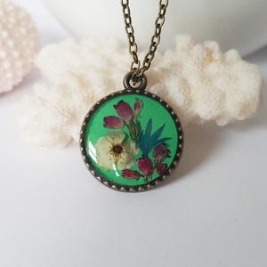 Pandantiv flori vintage cadou martie ziua femeii pandantiv handmade Pandantiv flori naturale medalion botanic iubita, Bijuterii, Coliere, Pandativ, Confectionarea bijuteriilor, Aranjament de flori, ARTYNOS