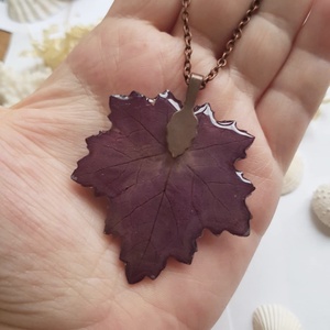 Colier unicat handmade Pandantiv frunza naturala medalion botanic din rasina cadou Craciun secret santa eco - bijuterii - coliere - pandative - Artynos.ro
