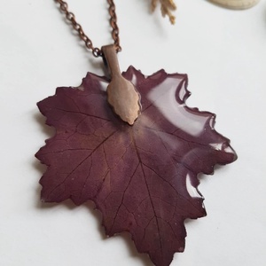 Colier unicat handmade Pandantiv frunza naturala medalion botanic din rasina cadou Craciun secret santa eco - bijuterii - coliere - pandative - Artynos.ro