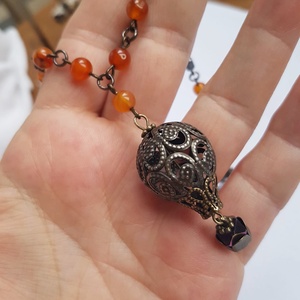 Colier lung artizanal Colier din margele semipretioase Pandantiv balon aer cald colier agate hematite colier rozariu - bijuterii - coliere - coliere din pietre semiprețioase - Artynos.ro