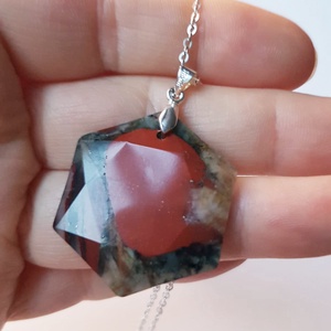 Cadou pentru barbati Pandantiv hexagonal pandantiv unicat bijuterie minimalista pandantiv barbati piatra naturala  - bijuterii - coliere - pandative - Artynos.ro