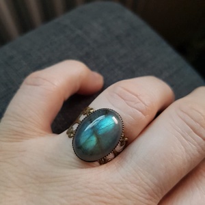 Inel cu piatra labradorit inel cadochon piatra pretioasa labradorit inel reglabil filigran inel ajustabil cadou colega - bijuterii - inele - inele cu pietre semiprețioase - Artynos.ro