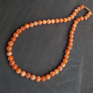 Colier din margele de carneol, Bijuterii, Coliere, Coliere din pietre semipretioase, Confectionarea bijuteriilor, ARTYNOS