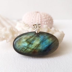 Pandantiv din labradorit colier labradorit pandantiv zodia sagetator leu scorpion pandantiv cristal natural cadou martie - Artynos.ro