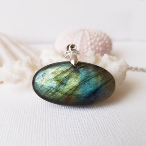 Pandantiv din labradorit colier labradorit pandantiv zodia sagetator leu scorpion pandantiv cristal natural cadou martie - bijuterii - coliere - coliere din pietre semiprețioase - Artynos.ro