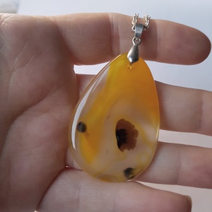 Pandantiv cu agata galbena, pandantiv piatra semipretioasa Pandantiv Agata bumblebee Naturala cadou ziua femeii mamei - bijuterii - coliere - coliere din pietre semiprețioase - Artynos.ro