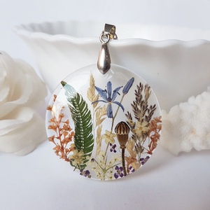 Colier flori handmade Pandantiv unicat din rasina flori naturale buchet flori colier flori presat cadou femeie iubita, Bijuterii, Coliere, Pandative, Aranjament de flori, Confectionarea bijuteriilor, ARTYNOS