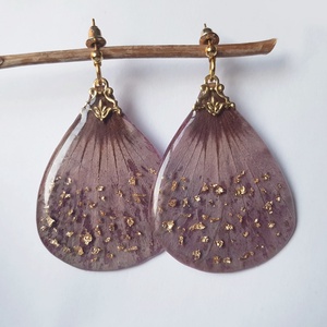 Cercei lungi cu petale de flori naturale cercei din rasina cercei moderni cercei cu flori violete cercei hippie , Bijuterii, Cercei, Cercei din rasina, , ARTYNOS