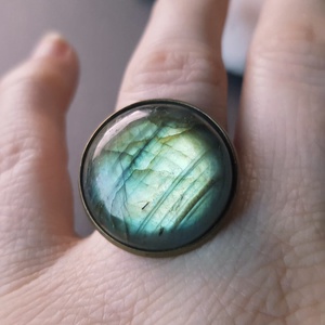 Inel labradorit inel cadochon piatra pretioasa labradorit inel reglabil caboson inel ajustabil bijuterie cadou iubita - bijuterii - inele - inele cu pietre semiprețioase - Artynos.ro
