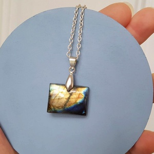 Pandantiv labradorit natural colier piatra semipretioasa pandantiv piatra naturala oval bijuterie cuart cadou barbat - bijuterii - coliere - coliere din pietre semiprețioase - Artynos.ro