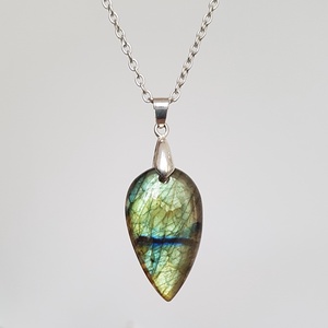 Pandantiv labradorit natural colier piatra semipretioasa pandantiv piatra naturala oval bijuterie cuart cadou barbat - bijuterii - coliere - coliere din pietre semiprețioase - Artynos.ro