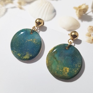 Cercei moderni fimo Cercei statement cercei hoops cercei verzi cercei atarnatori geometrici bijuterie moderna cadou, Bijuterii, Cercei, Cercei Hoops, Confectionarea bijuteriilor, ARTYNOS