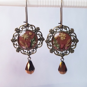 Cercei lungi cu flori galbene naturale cercei din rasina cercei moderni cercei cu albastrele cercei hippie , Bijuterii, Cercei, Cercei din rasina, , ARTYNOS